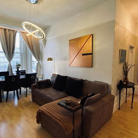 Ann Apartments Opposite The Pier With Sea View Портцмаус Экстерьер фото
